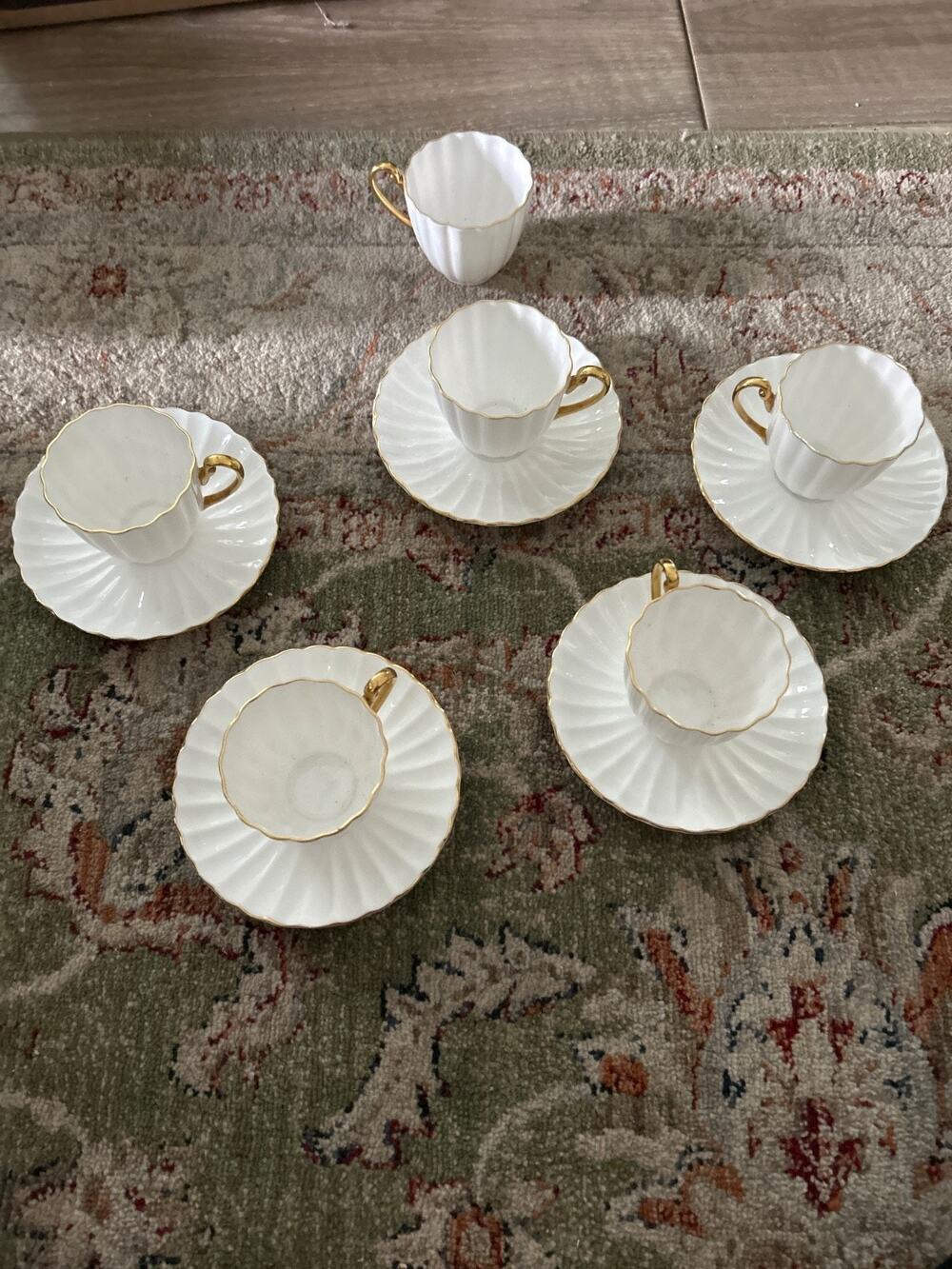 A Set of 5 Shelley Teacups and Saucers - Regency White (extra cup included)